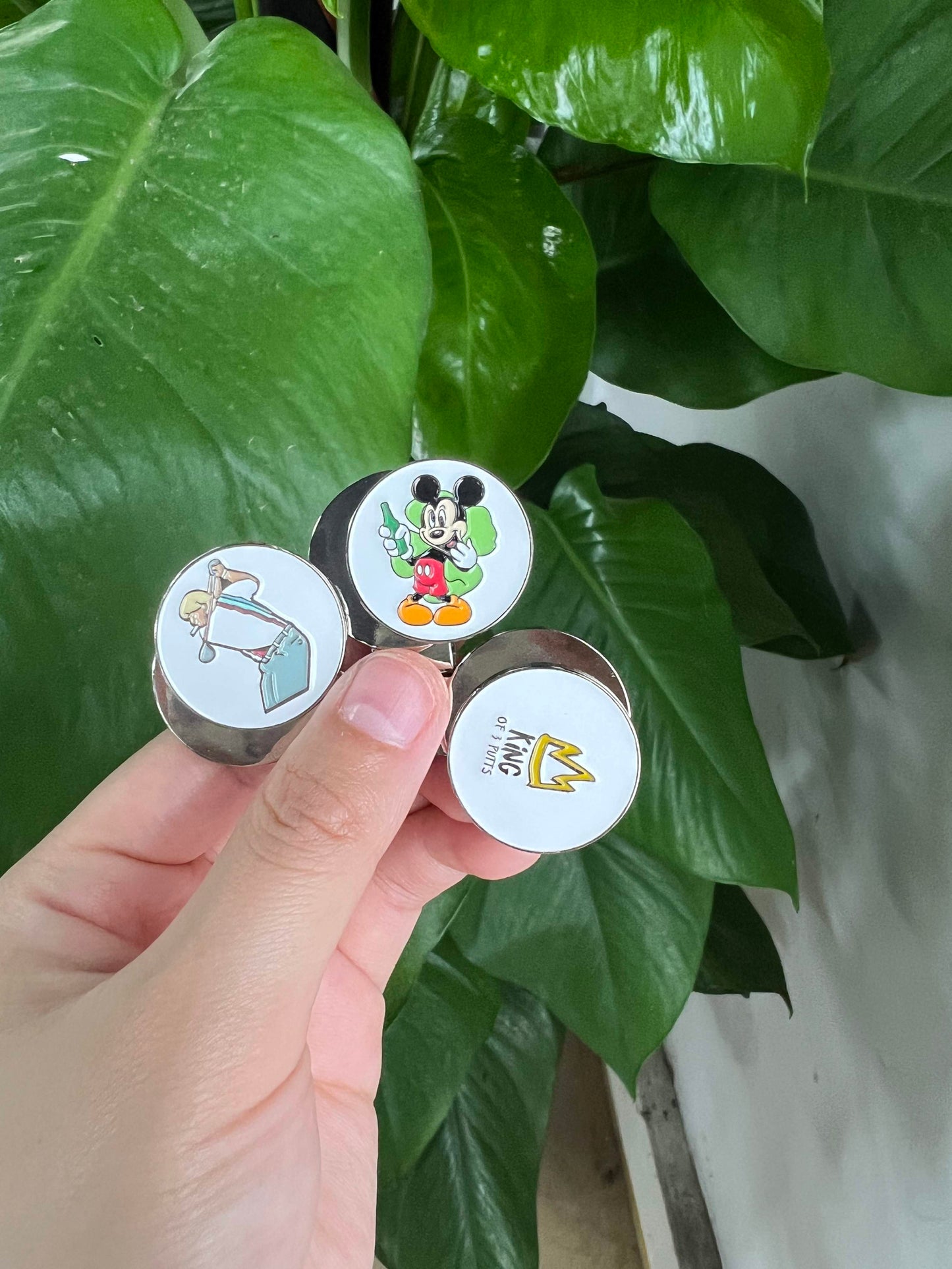 Hat Clips w/ Magnetic Ball Marker.